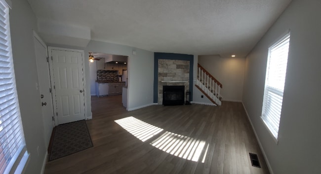 Foto del edificio - 1310 Firefly Cir