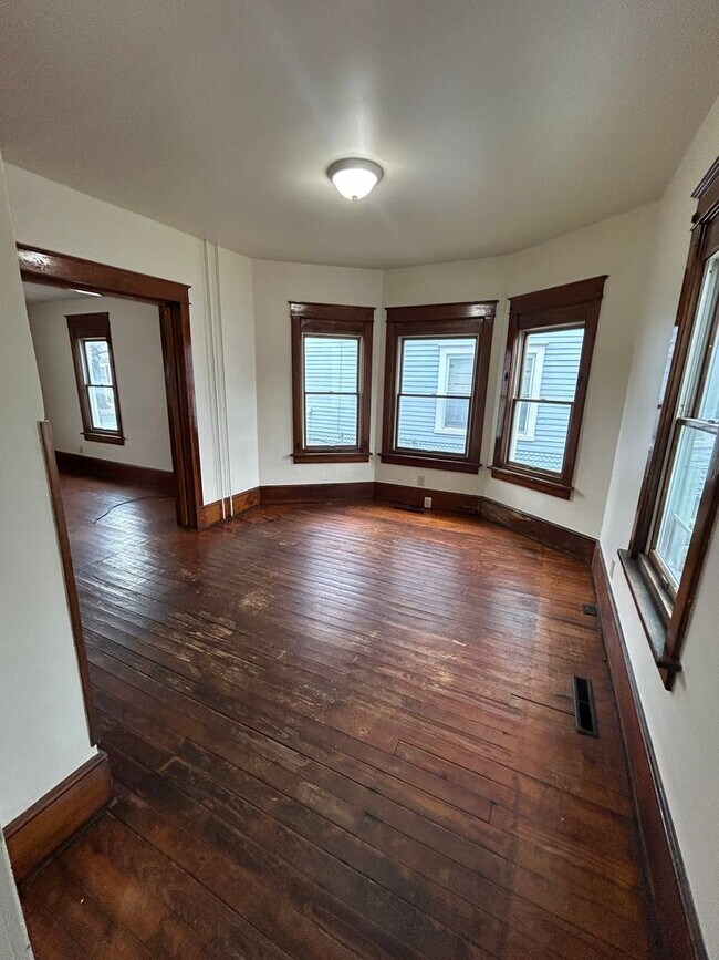 Foto del edificio - Great 4 bedroom house in East Stroudsburg Borough!