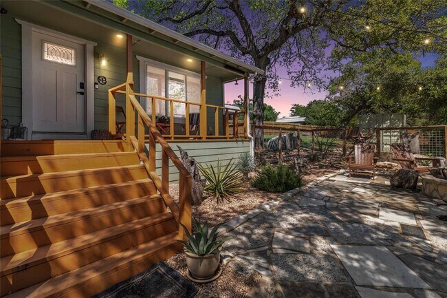 Foto del edificio - 1403 Minnie Dr