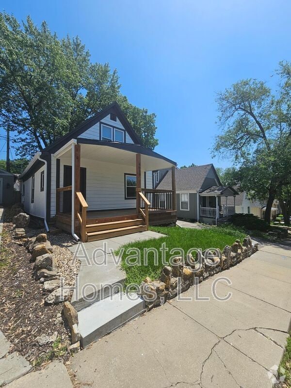 Building Photo - 4619 Bell St