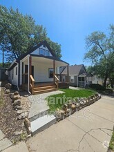 Building Photo - 4619 Bell St