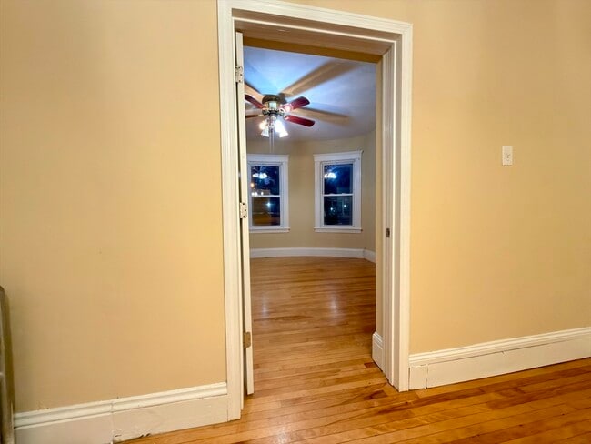 Foto del edificio - 90 Vernon St