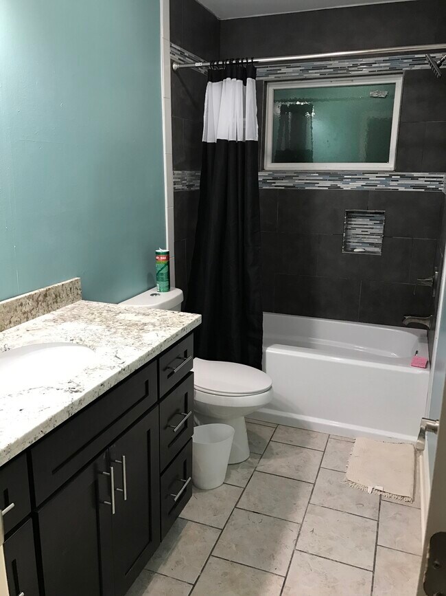 Foto del edificio - 158 Northwood Dr