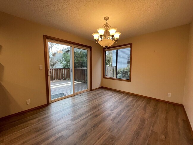 Foto del edificio - 12740 SW Springwood Dr