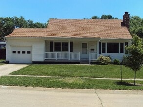 Building Photo - 1112 Carver St