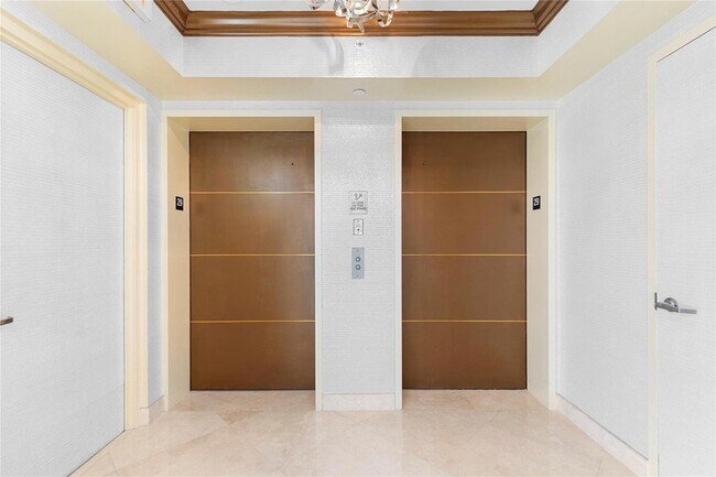 Foto del edificio - 333 Las Olas Way Unit 2903