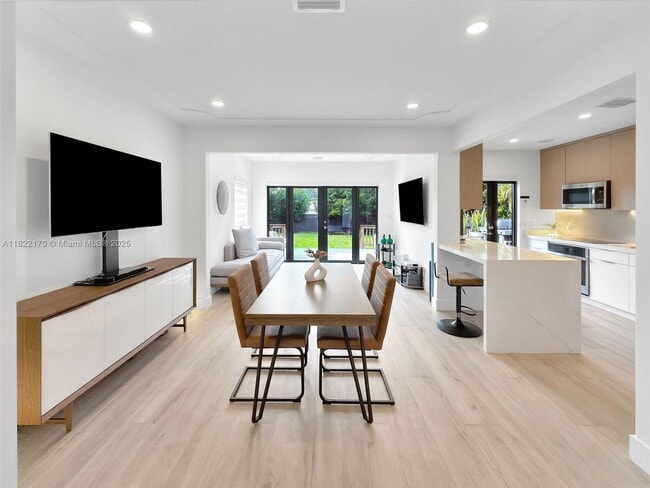 Foto del edificio - 130 SW 25th Rd