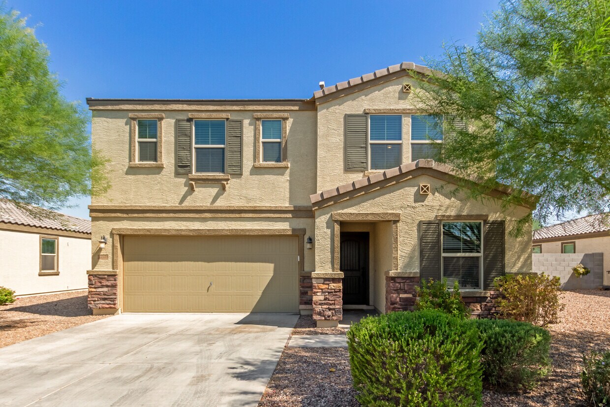 Foto principal - 25548 W Euclid Ave