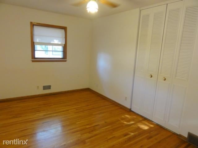 Building Photo - 2 br, 1 bath Condo - 6221 Oxford St