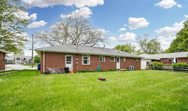 Building Photo - Brick Ranch in Bowling Green