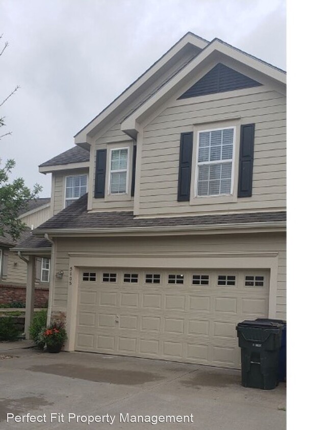 Primary Photo - 3 br, 2.5 bath House - 5105 Veronica Dr.