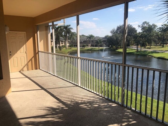 Photo - 15250 Riverbend Blvd House