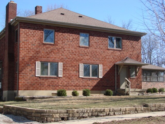 Building Photo - 1200 N Madison St