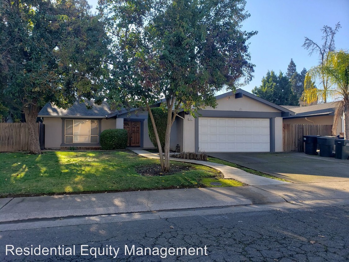 Foto principal - 3 br, 2 bath House - 2833 Rascommon Way