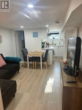 Building Photo - 124 Malvern Ave