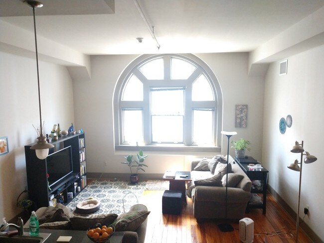 Foto del edificio - 739 Hamilton St