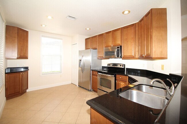 Foto del edificio - Luxury End Unit 3/2 Condo in Reunion