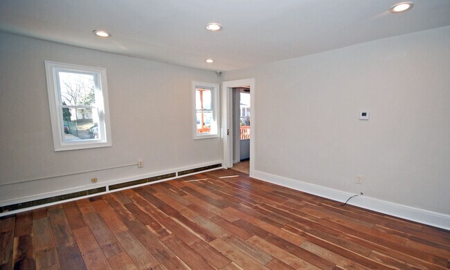 Building Photo - 52 1st Ave