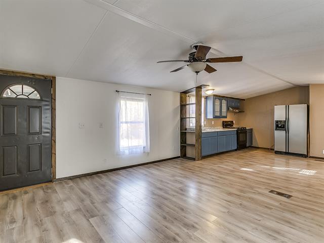 Foto del edificio - 1802 Whispering Oaks St