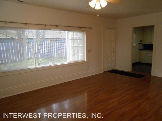 Building Photo - 2 br, 1.5 bath House - 1211 SE 165TH AVENUE
