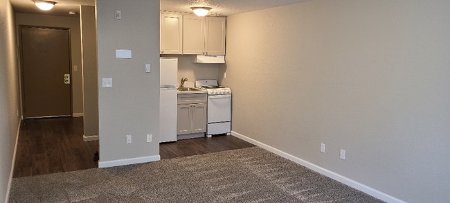 Foto del edificio - 1625 Kent Des Moines Rd