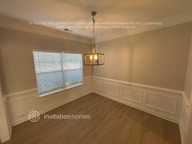 Building Photo - 527 Clearwater Dr