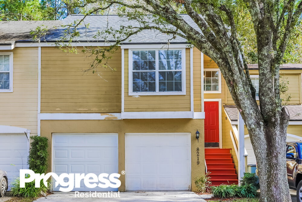 Foto principal - 8219 Dunbarton Ct
