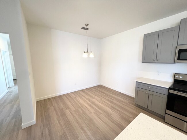 Foto del edificio - 5539 Itasca St