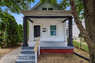 Building Photo - 122 S Longworth Ave