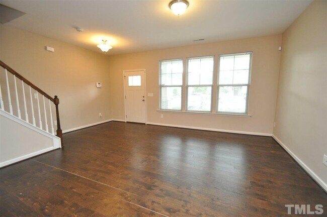 Building Photo - 1015 Midtowne Way