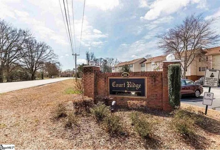 Primary Photo - 2 bedroom 2 bathroom condo near Furman