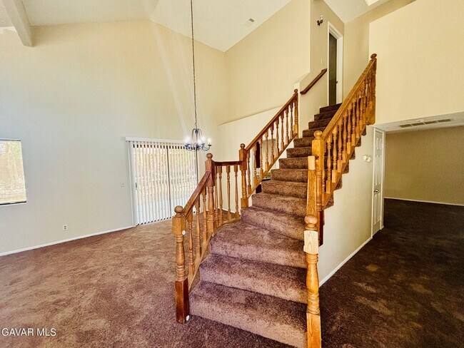 Foto del edificio - 43242 Cottage Ln