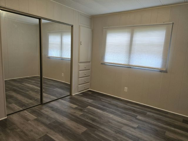 Foto del edificio - 311 49th Ave Terrace W