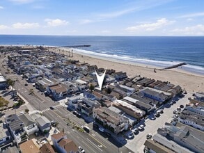 Building Photo - 119 28th St