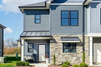 Building Photo - 71 Warwick Dr