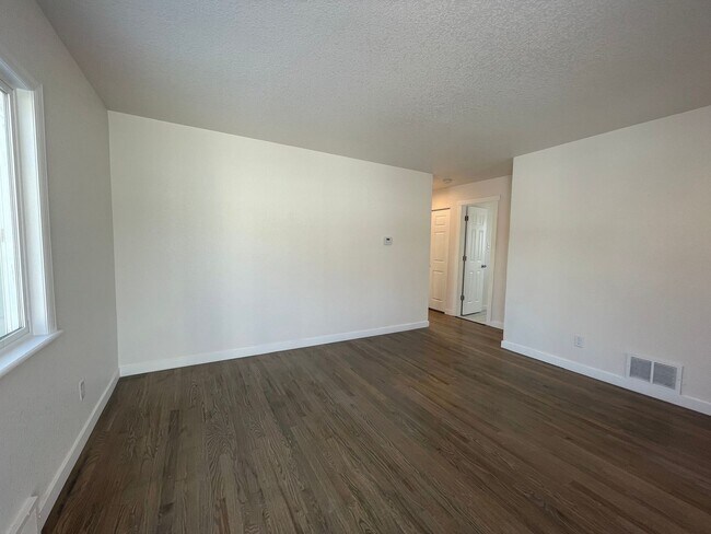 Building Photo - $0 DEPOSIT OPTION. Introducing an Exquisit...