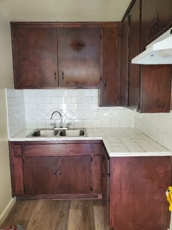 Foto del edificio - 8816 Artesia Blvd