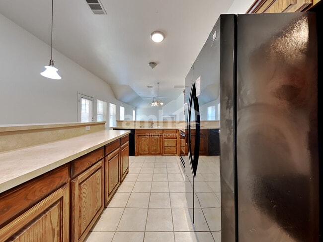 Building Photo - 4406 Shady Elm Dr