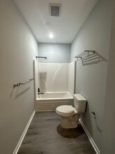 Building Photo - 776 Baconsfield Dr