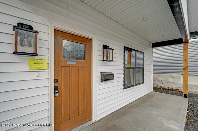 Building Photo - 525 Harrison Ave