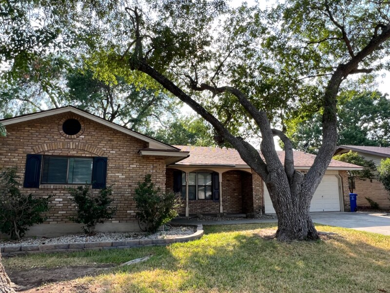 Foto principal - 9903 Astronaut Dr