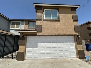 Building Photo - 2616 E Southgate Ave