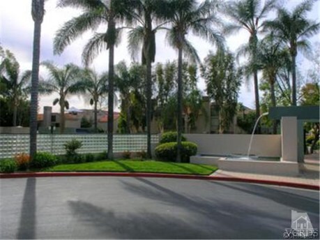 Foto del edificio - 1109 Tivoli Ln