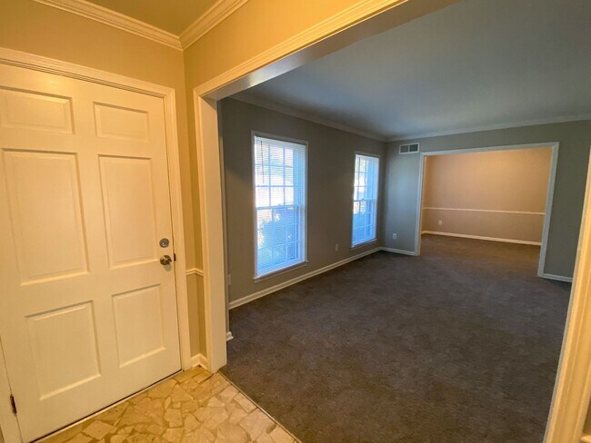 Foto del edificio - Charming 3 bedroom 2 bath home near Coving...