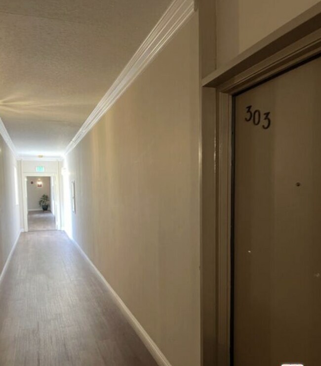 Foto del edificio - 4444 Wilshire Blvd