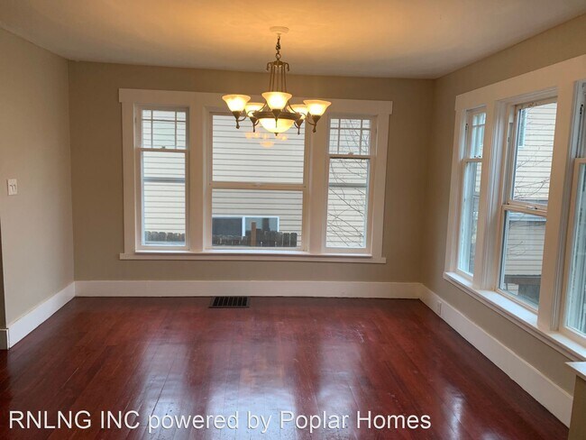 Foto del edificio - 3 br, 2 bath House - 4819 SW Juneau St