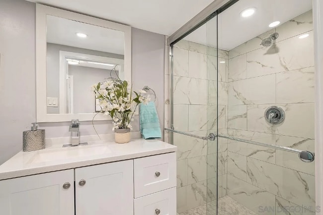 Building Photo - 1333 Nashville St