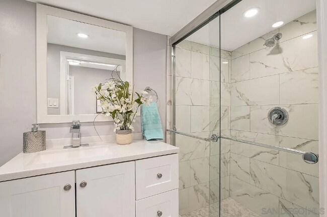 Foto del edificio - 1333 Nashville St