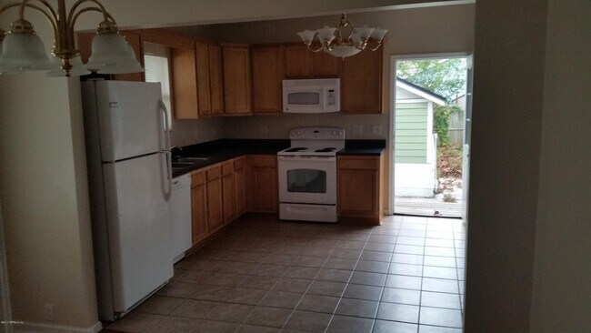 Foto del edificio - 2700 Myra St