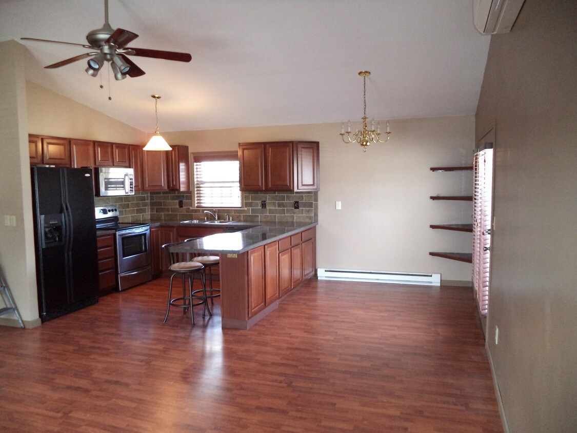 1 Pheasant Run, Waterford, NY 12188 Apartments in Waterford, NY